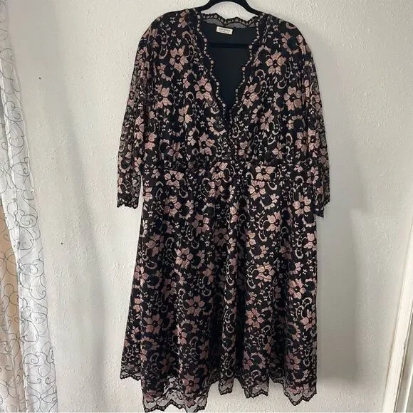 Kiyonna Mon Cherie Lace Dress - Picture 2 of 8